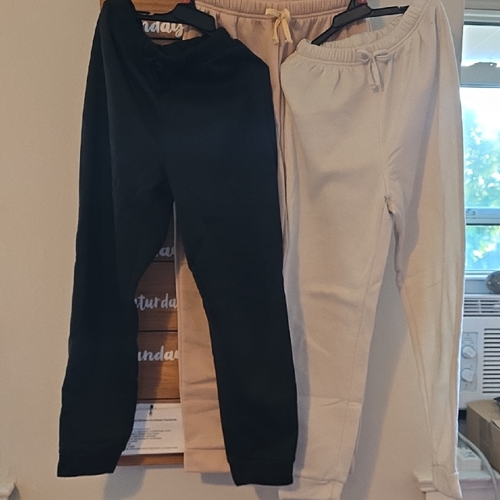 SHEIN Kids Black and Cream Sweatpants